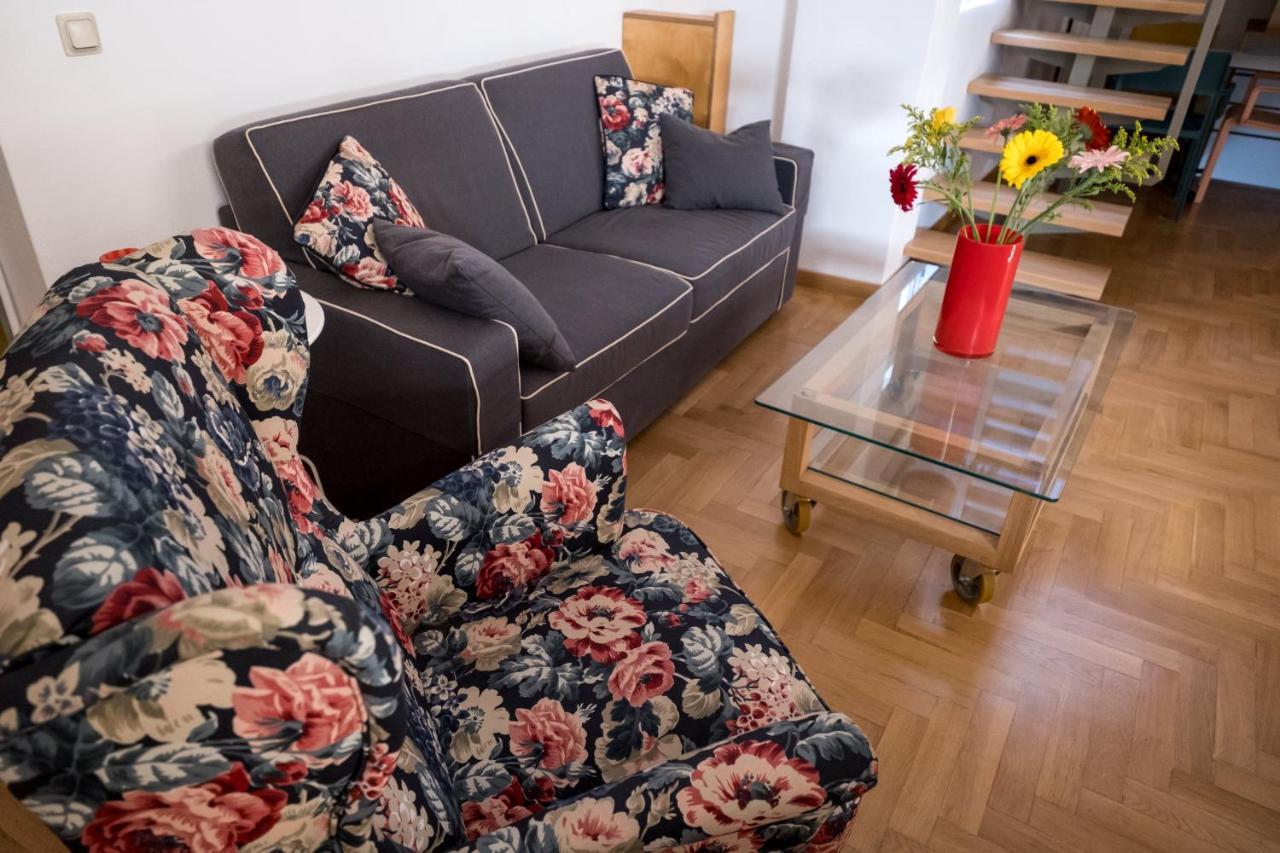 Apartment Thisio Loft *