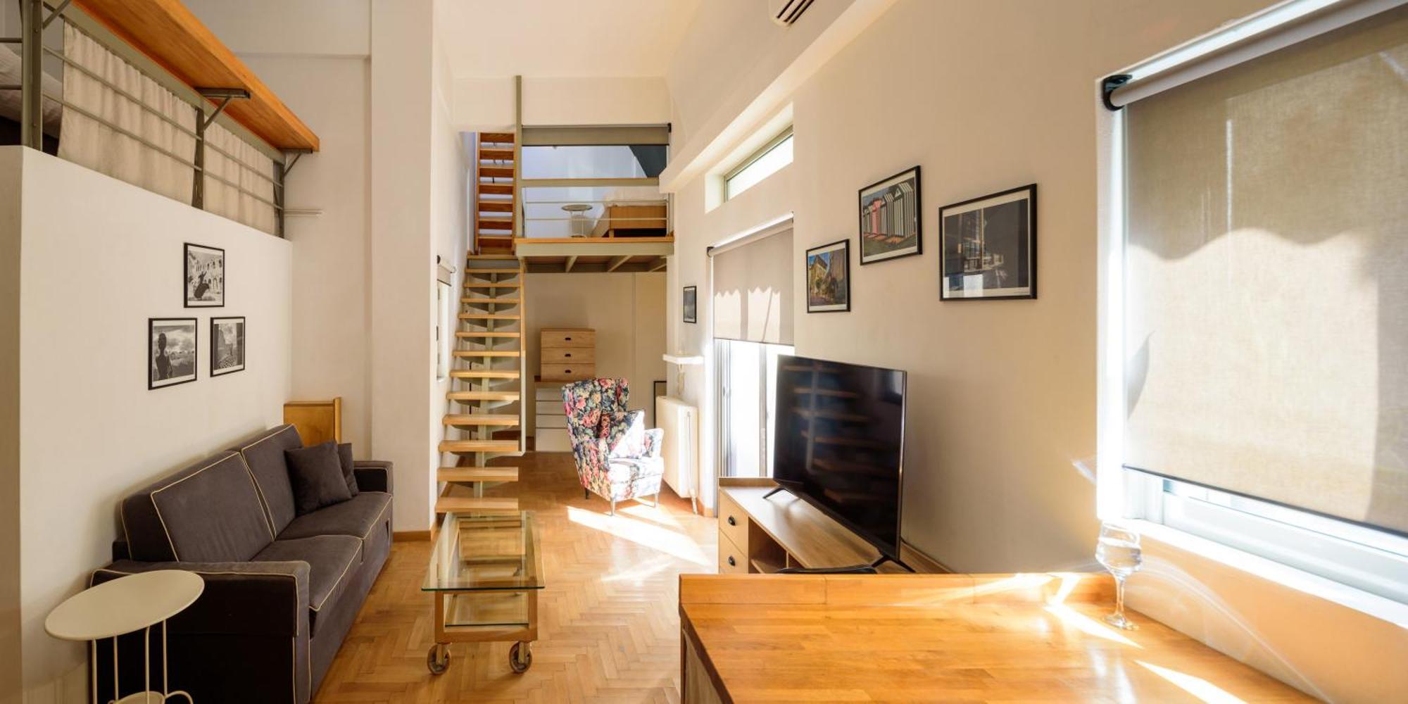 Thisio Loft