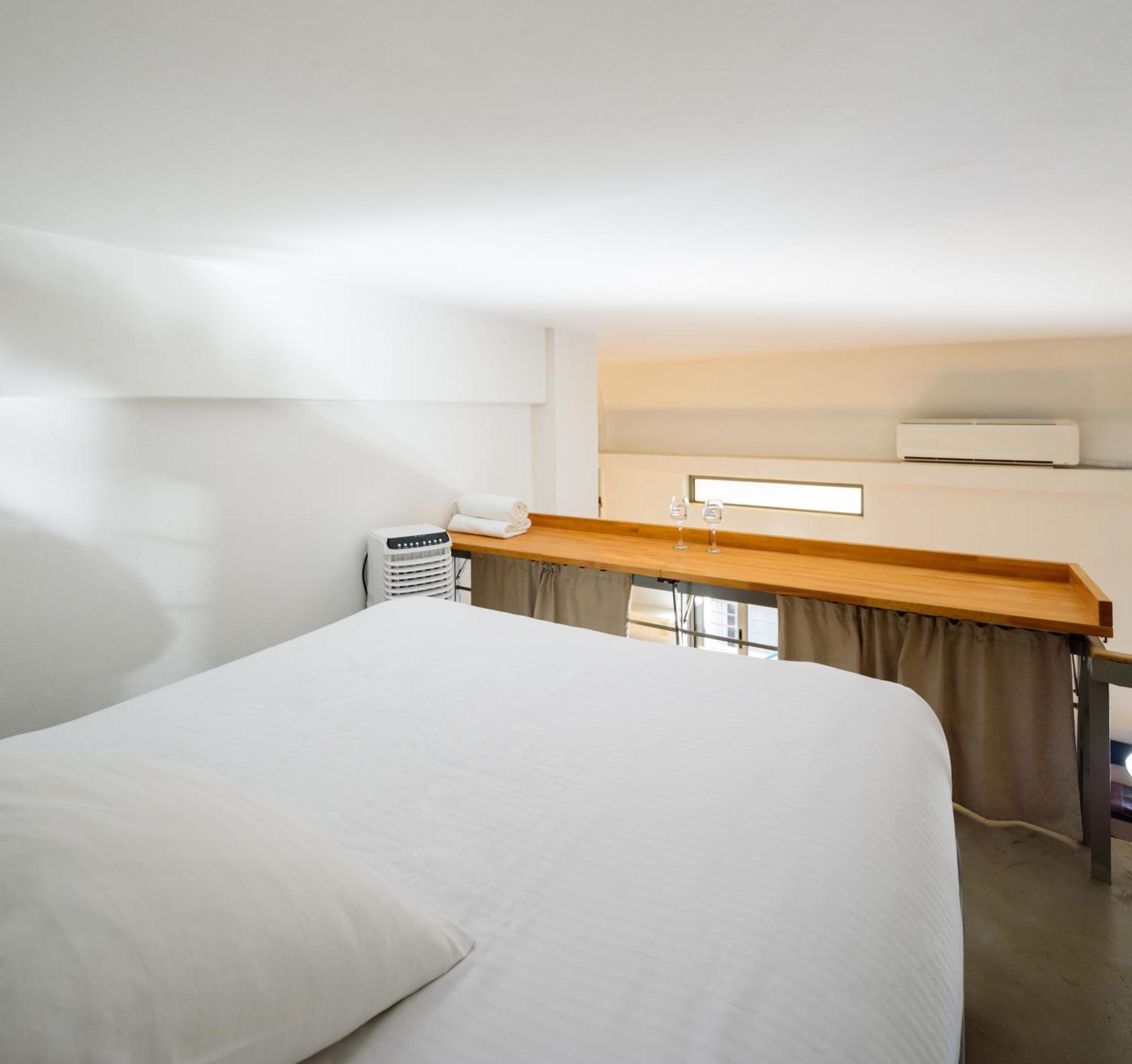 Thisio Loft *
